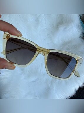 Quay Call The Shots Yellow Sunglasses New